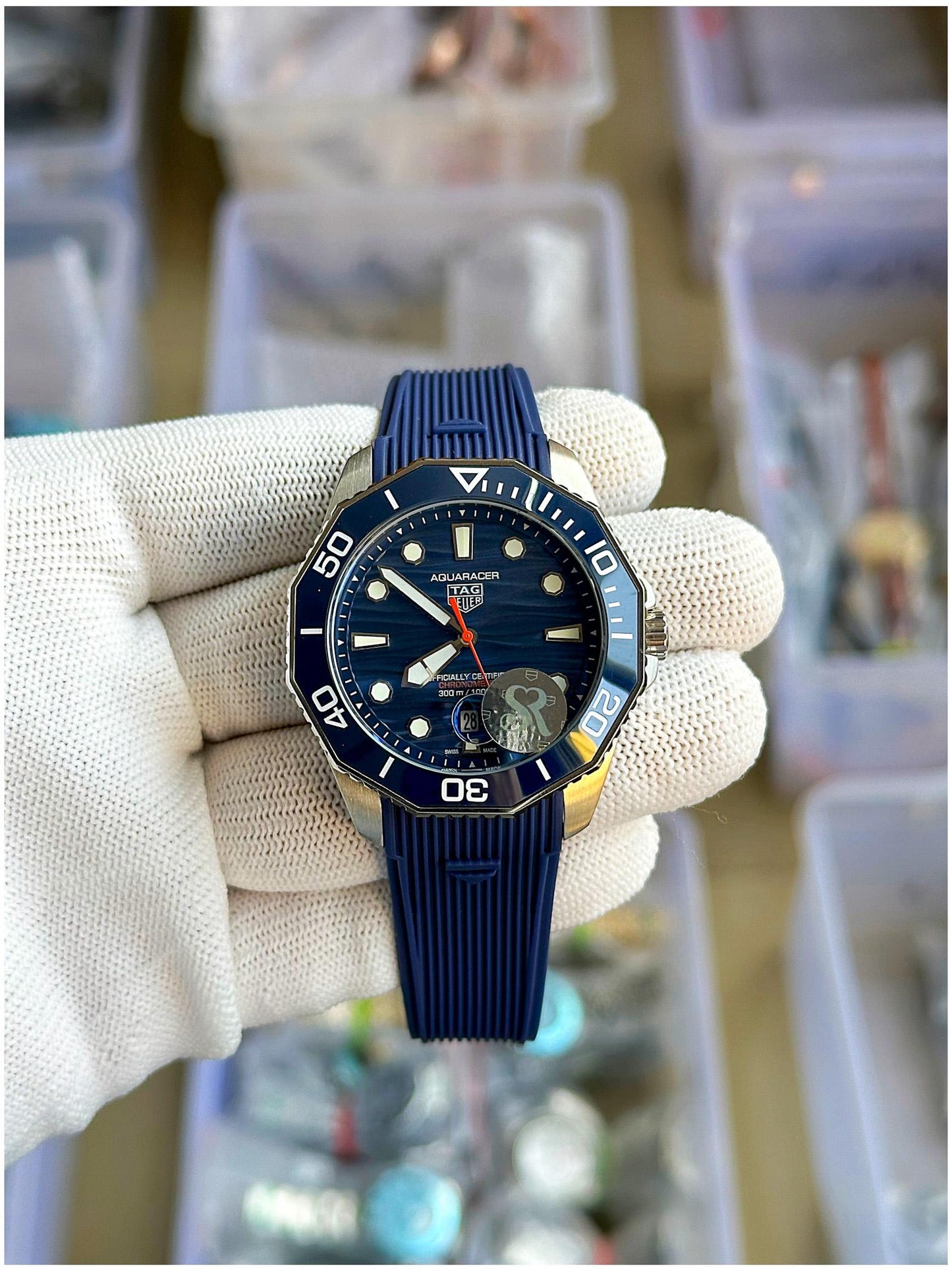 New Tagg Heuer Aquaracer professional 300m Date Automatic Japan